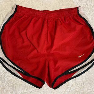 Nike athletic shorts size M